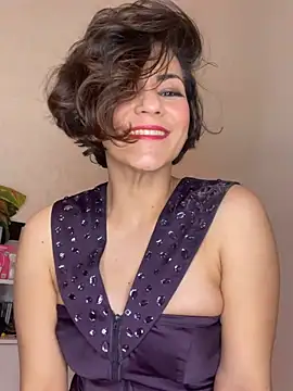 eva luz online show from March 2026 07:55:02 PM