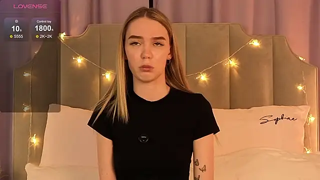 NikkiRyx online show from February 2026 05:41:01 PM