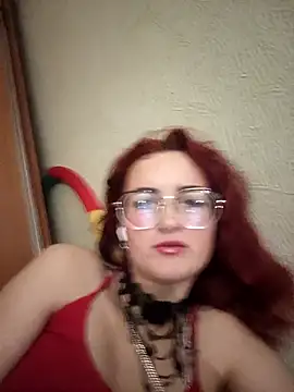 Snapshot of Persefoha chatting on March 2026 05:05:01 PM Persefoha online show from March 2026 05:05:01 PM