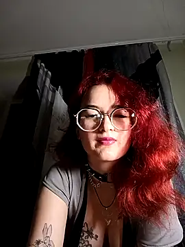 Snapshot of Persefoha chatting on May 2026 08:27:02 PM Persefoha online show from May 2026 08:27:02 PM