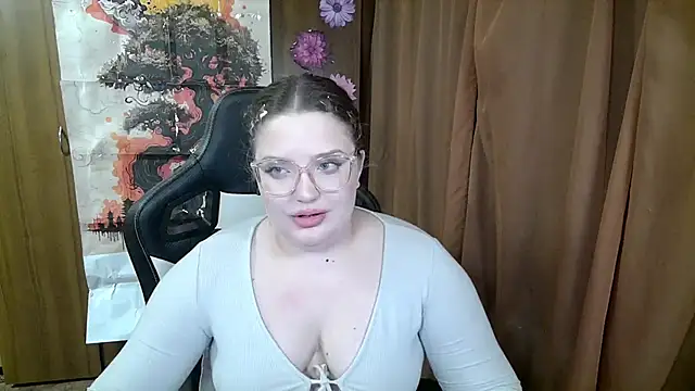 Teasing Dora online show from April 2026 06:21:01 PM