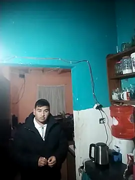 Sergiowooo online show from April 2026 12:09:02 AM