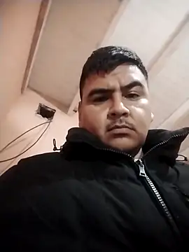 Sergiowooo online show from April 2026 02:27:02 AM