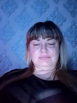 KristinaLowq online show from April 2026 09:19:01 PM