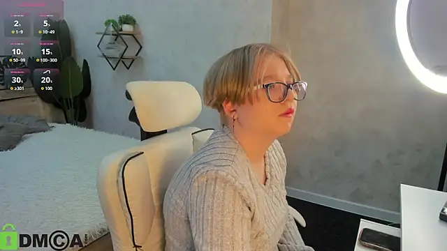 Lauraaa Smith online show from February 2026 07:18:02 AM