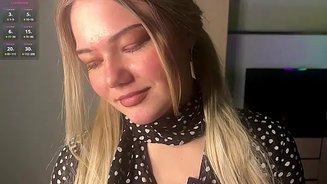 Velmiora online show from March 2026 04:12:01 PM