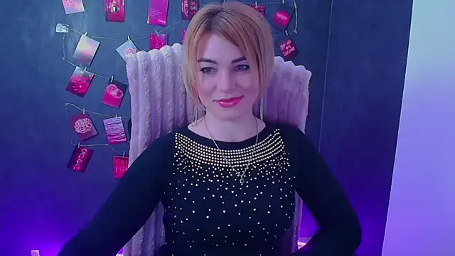 CuttieEmma online show from May 2026 11:48:01 AM