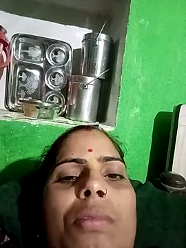 Priyakoli4568 online show from April 2026 03:59:02 PM