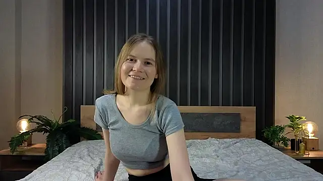 CleliaRostek online show from February 2026 09:37:02 AM