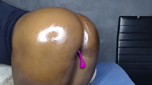 hotassxx95 online show from February 2026 07:40:01 PM