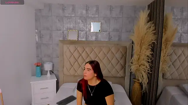 CleoFoxx  online show from April 2026 01:13:02 PM