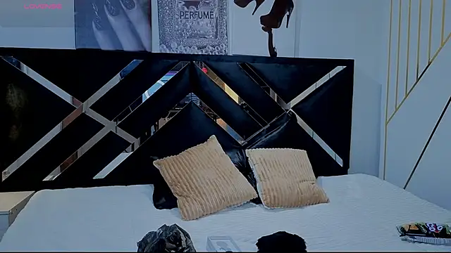 Zoe-yanin online show from April 2026 06:46:02 PM