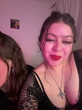 lolaaculaa online show from March 2026 05:22:02 AM