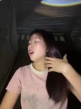 kekely online show from March 2026 10:03:01 PM