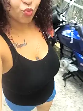 Dree4i20 online show from February 2026 03:48:02 PM