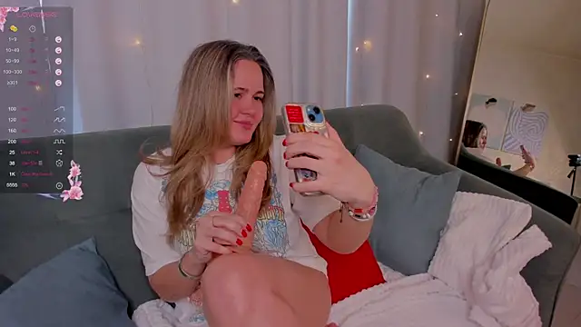 LilyBel online show from April 2026 08:11:01 AM