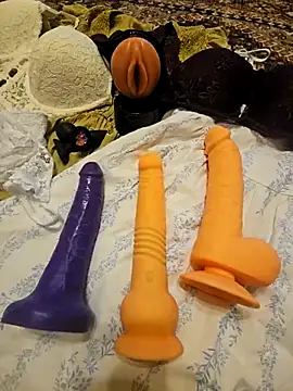 Snapshot of OpethMidnight chatting on February 2026 10:00:01 AM OpethMidnight online show from February 2026 10:00:01 AM