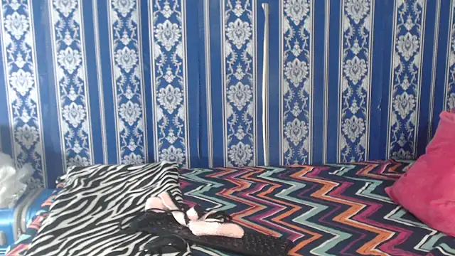 FlameZee online show from February 2026 09:49:02 AM