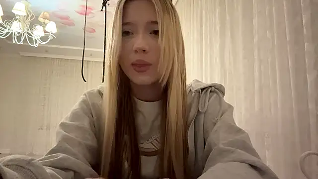 IvyArmbrister online show from March 2026 05:19:02 PM