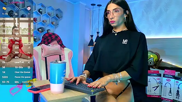 Snapshot of kylliefox_ chatting on October 2025 01:30:02 PM kylliefox online show from October 2025 01:30:02 PM