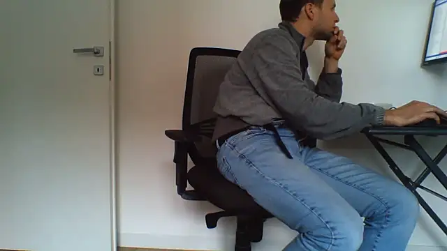 Snapshot of andre_italy chatting on May 2026 02:57:02 PM andre italy online show from May 2026 02:57:02 PM