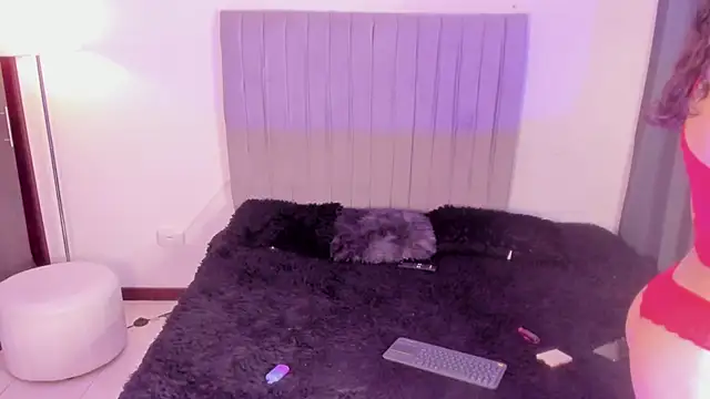 im tiffany  online show from March 2026 05:08:02 AM