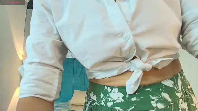 dulcenena moon online show from March 2026 11:28:02 AM