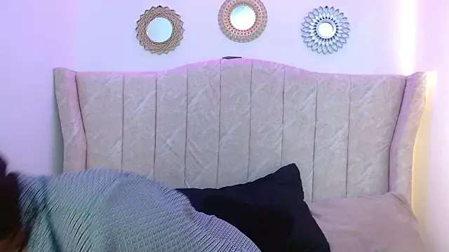 Iris bloom69 online show from February 2026 12:27:01 PM