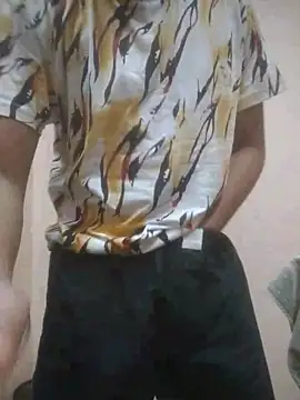 chocolatesboy143 online show from March 2026 03:27:01 PM