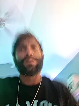 TrndSettr online show from February 2026 01:35:02 AM