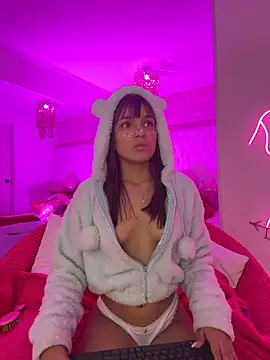 Kitty madness online show from February 2026 11:01:02 PM