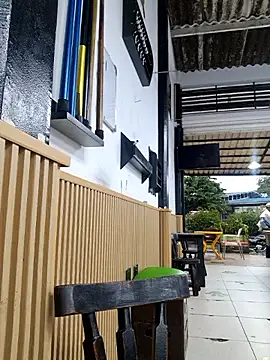 Cris18sexy online show from February 2026 09:33:02 PM