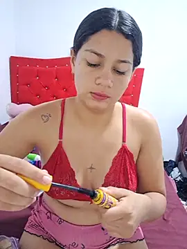 Cris18sexy online show from March 2026 12:49:02 PM