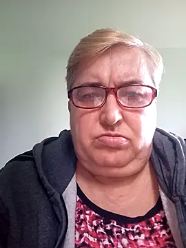 Snapshot of SusanStar874 chatting on June 2026 02:19:01 PM SusanStar874 online show from June 2026 02:19:01 PM
