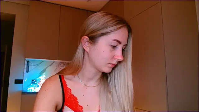 BluueSilk online show from December 2025 06:44:01 AM