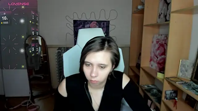 Scarlet Sirenn online show from February 2026 05:17:02 AM