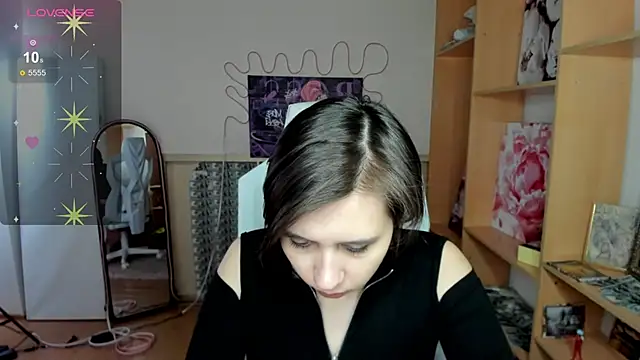 Scarlet Sirenn online show from February 2026 07:51:01 AM