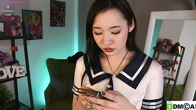 Snapshot of Noiry_Vuvez chatting on April 2026 08:06:01 PM Noiry Vuvez online show from April 2026 08:06:01 PM