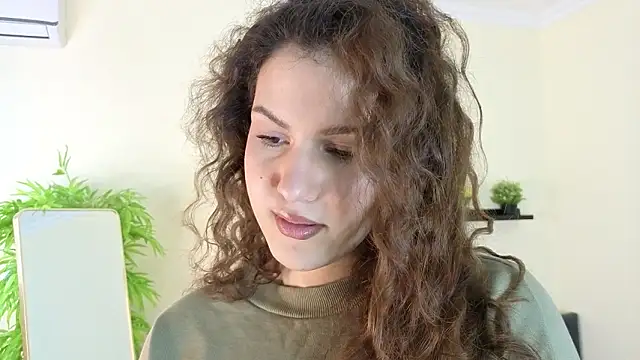 Lili Torin online show from February 2026 01:29:02 PM