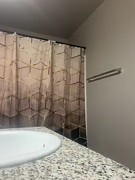 makemestayhard online show from April 2026 07:41:01 PM