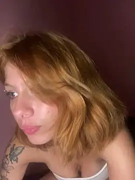 casal atrevido online show from May 2026 10:04:02 PM