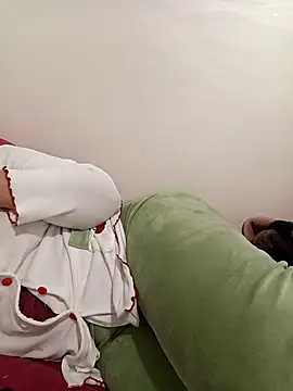 Mrjana89six online show from April 2026 11:57:01 AM