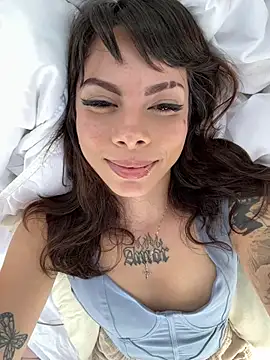 Isalove99 online show from April 2026 02:14:02 PM