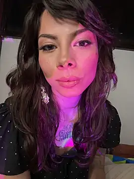 Isalove99 online show from April 2026 09:22:02 AM