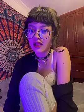 Snapshot of Miamhua-Cat- chatting on February 2026 07:49:01 AM Miamhua-Cat- online show from February 2026 07:49:01 AM