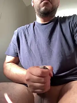 latinocalientehot online show from June 2026 04:23:01 PM