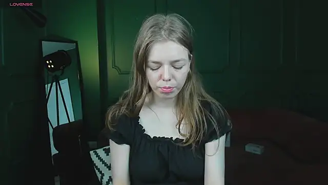  Tina Tayllor  online show from June 2026 10:15:01 PM