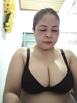 Baby-bigtits2026 online show from July 2026 10:39:02 AM