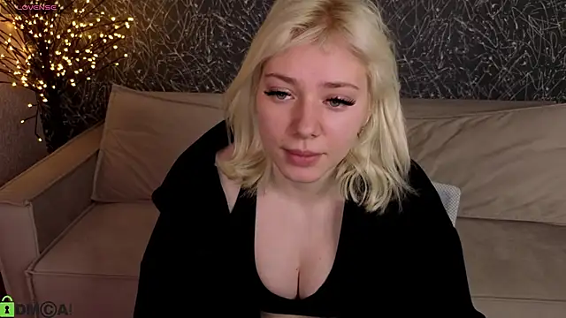 Kate Krose online show from April 2026 12:52:01 AM