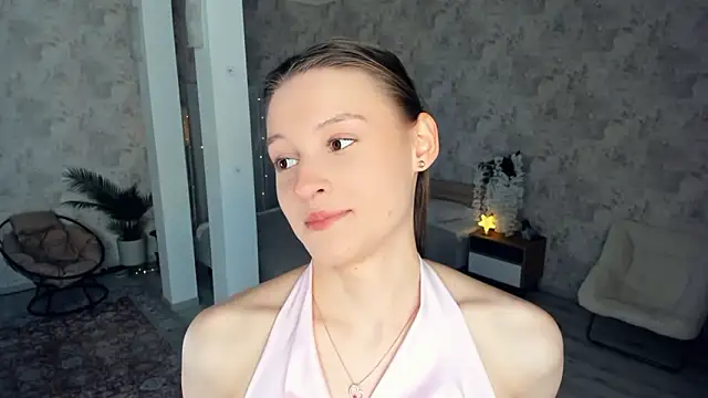 LianneBynon online show from March 2026 08:42:01 AM